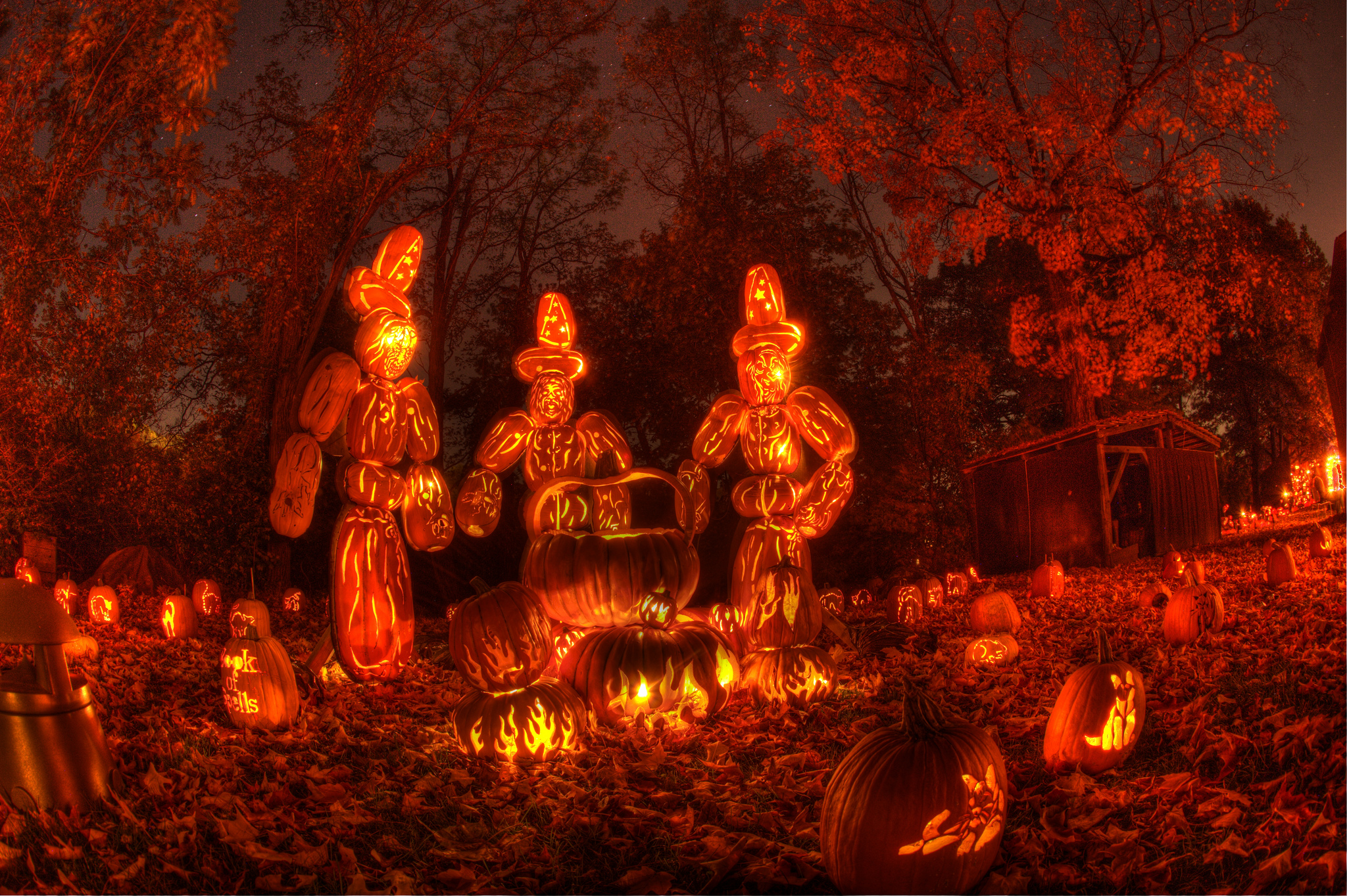 "Witches of the Great Jack-O-Lantern Blaze in Ossining New York." Credit: Anthony Quintano. https://goo.gl/vV7pY8